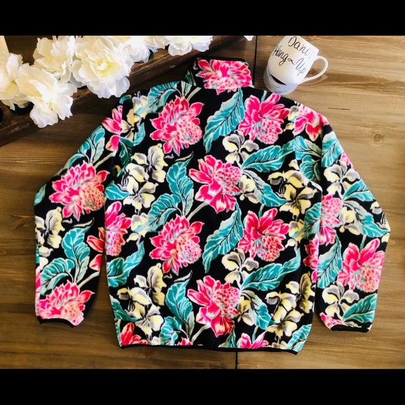 Patagonia Women’s Synchilla Snap T - Picture 5 of 8